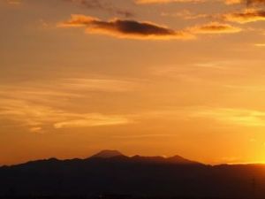 夕日と富士山画像